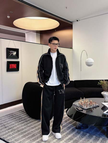 2026年3月25日入荷新作Burberry上下セット 超厳...