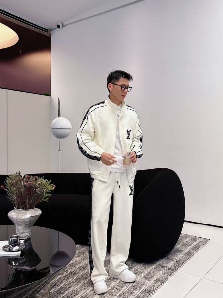 2026年3月25日入荷新作Louis Vuitton上下セ...