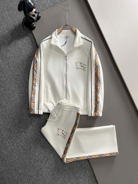 2026年3月25日入荷新作Burberry上下セット 超厳...