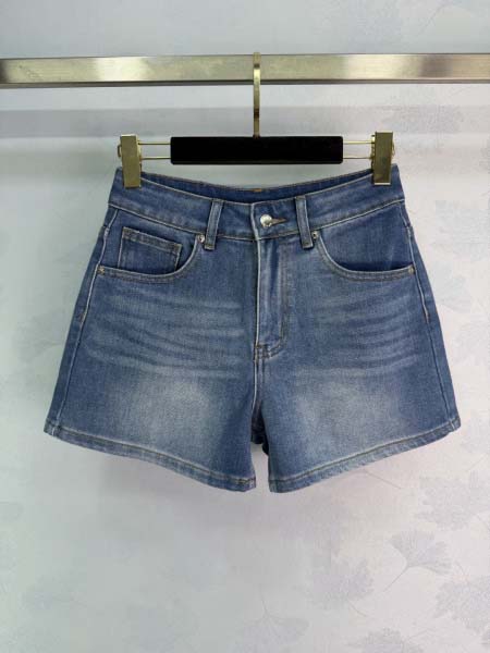 2026年4月4日入荷春夏新作Prada 高級品復刻 女性服 KL工場