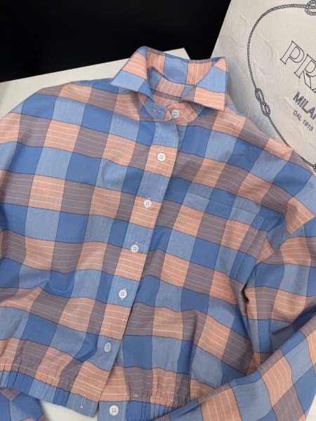 2026年4月4日入荷春夏新作Prada 高級品復刻 女性服 KL工場