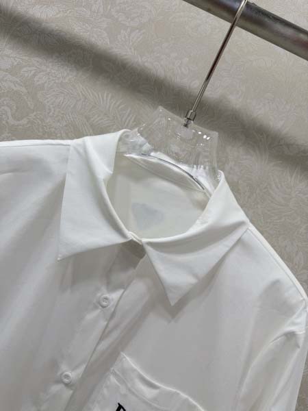 2026年4月4日入荷春夏新作Prada 高級品復刻 女性服 KL工場