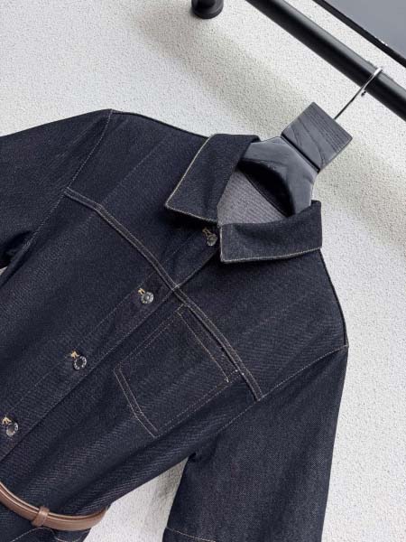 2026年4月4日入荷春夏新作Prada 高級品復刻 女性服 KL工場