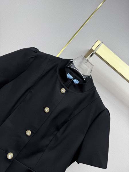 2026年4月4日入荷春夏新作Prada 高級品復刻 女性服 KL工場