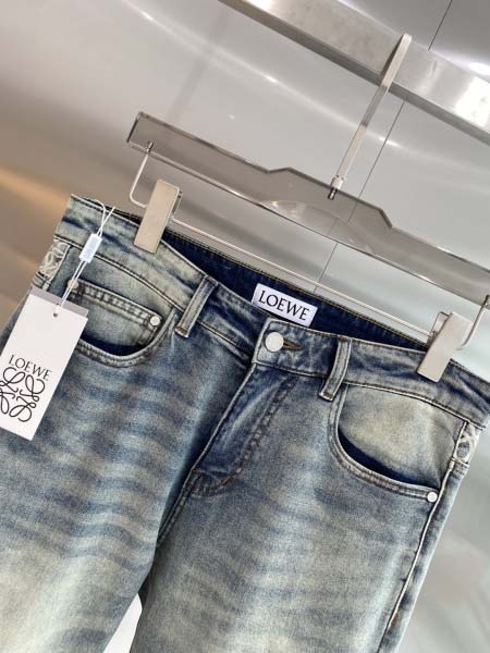 2026年4月20日新作Loeweジーパン高品質/誕生日プレゼント/FF工場