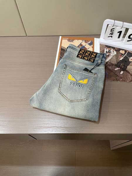 2026年4月20日新作Fendiジーパン高品質/誕生日プレゼント/FF工場