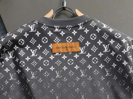 2026年4月27日春夏新作Louis vuitton半袖 tシャツ激安高品質/誕生日プレゼント/FF工場