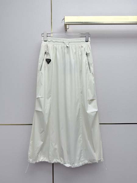 2026年4月4日入荷春夏新作Prada 高級品復刻 女性服...