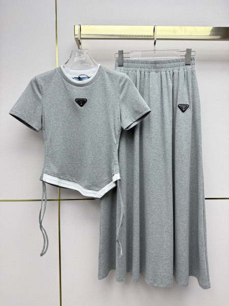 2026年4月4日入荷春夏新作Prada 高級品復刻 女性服...