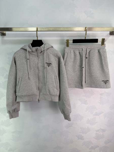 2026年4月4日入荷春夏新作Prada 高級品復刻 女性服...