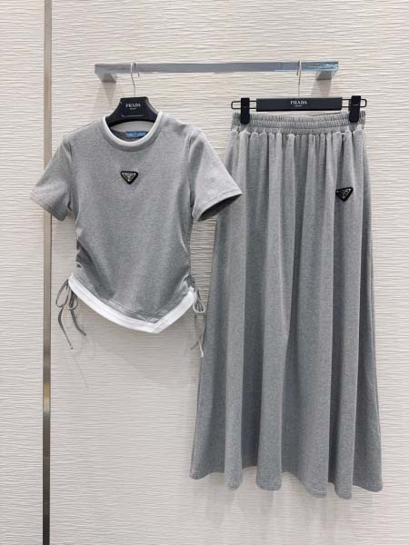 2026年4月4日入荷春夏新作Prada 高級品復刻 女性服...