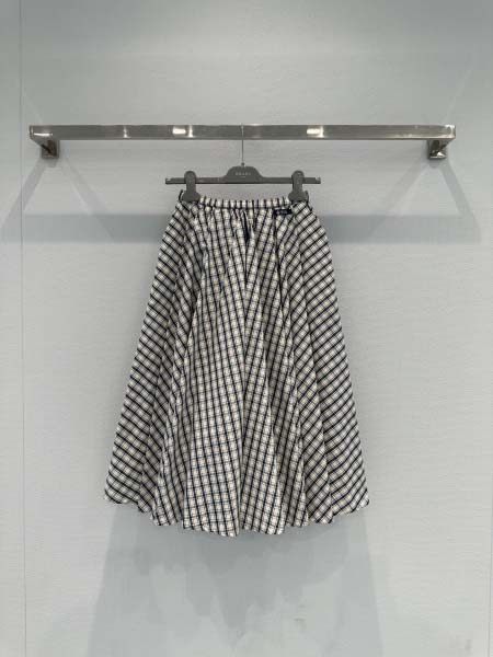 2026年4月4日入荷春夏新作Prada 高級品復刻 女性服...