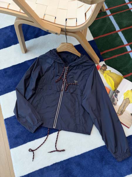 2026年4月4日入荷春夏新作Prada 高級品復刻 女性服...