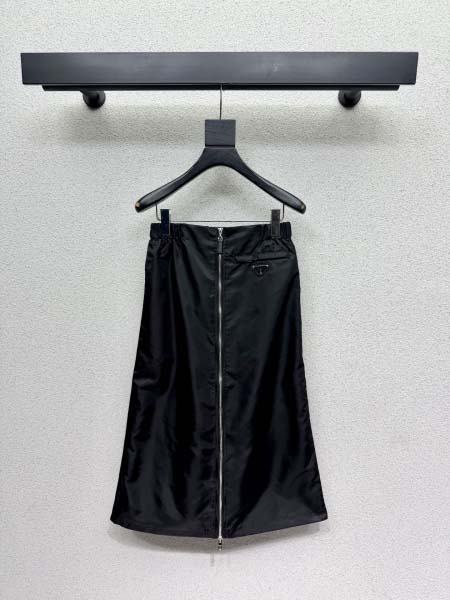 2026年4月4日入荷春夏新作Prada 高級品復刻 女性服...