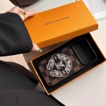 2026年4月10日入荷新作Louis VuittonIphoneケース全機種対応携帯ファッション/誕生日プレゼント/贈り物