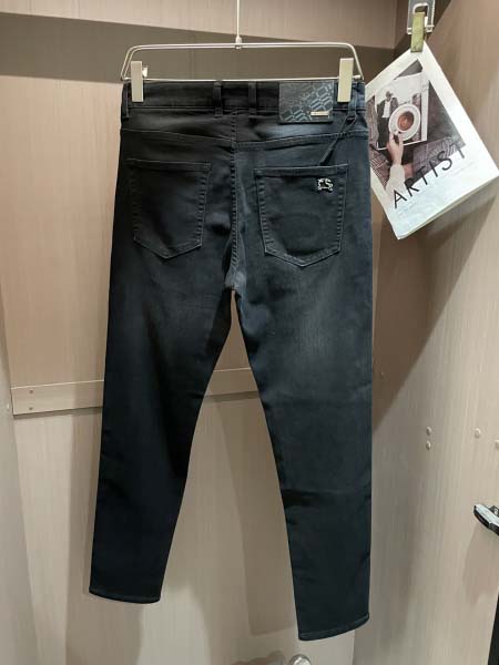 2026年4月20日新作Burberryジーパン高品質/誕生...