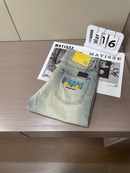 2026年4月20日新作Fendiジーパン高品質/誕生日プレ...