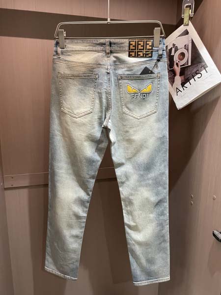 2026年4月20日新作Fendiジーパン高品質/誕生日プレ...