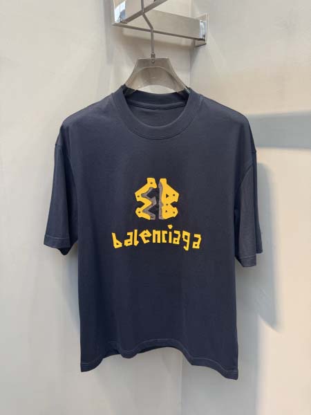 2026年5月11日入荷新作Balenciaga半袖Tシャツ...