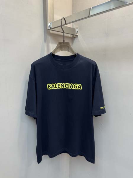 2026年5月11日入荷新作Balenciaga半袖Tシャツ...