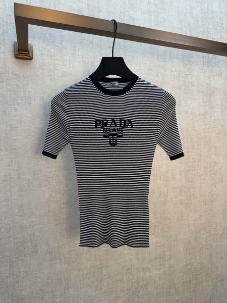 2026年6月16日春夏新作Prada女性半袖 tシャツ高品...