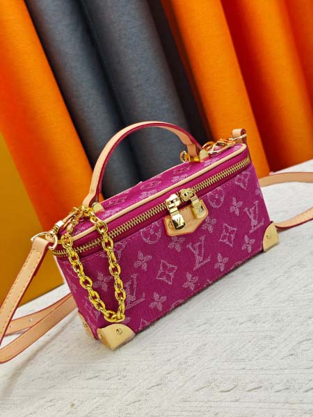2026年8月8日入荷ヴィトンバッグM29548 LV Onthego BBMonogram+OK   2011人気の新作/誕生日プレゼント/ZC工場