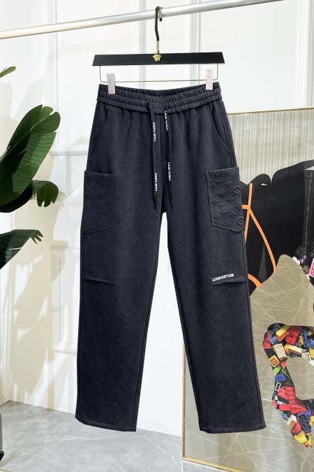 2026年8月19日入荷新作Louis Vuittonスラッ...