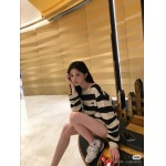 2026年8月27日秋冬新作Miu Miu長袖tシャツ高品質人気の商品/YGY工場