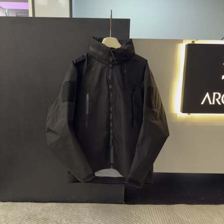 2026年9月9日秋冬新作ARCTERYXジャケット高品質人...