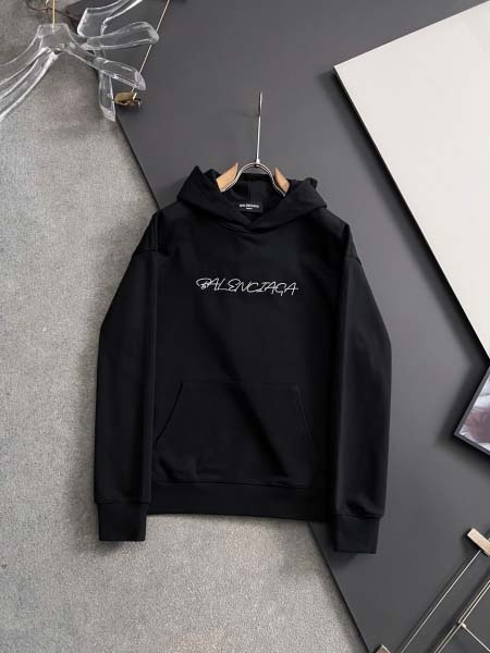 2026年9月23日入荷秋冬新作Balenciagaスウェッ...