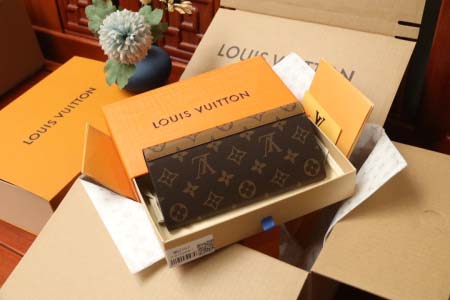 2026年10月15日新作高品質Louis Vuitton 財布EMILIE M82157  Monogram  Monogram Reverse   /LH工場