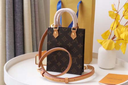2026年10月15日新作高品質Louis Vuitton バッグM69442   mini /LH工場