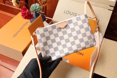 2026年10月15日新作高品質Louis Vuitton バッグ財布M60460 DOUBLE ZICHETTE   Double Zip ette  Monogram  Monog /LH工場