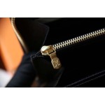 2026年10月15日新作高品質Louis Vuitton 財布M67687   Zippy  VVN  Giant Monogram Reverse  /LH工場