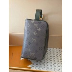 2026年10月15日新作高品質Louis Vuitton バッグM26963  DOIT Locker Dopp Kit rell /LH工場