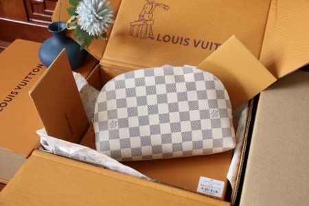 2026年10月15日新作高品質Louis Vuittonバ...