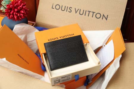 2026年10月15日新作 高品質Louis Vuitton...