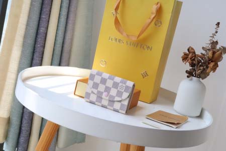 2026年10月15日新作 高品質Louis Vuitton...