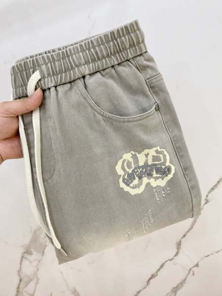 2026年10月27日入荷秋冬新作Balenciagaスラッ...
