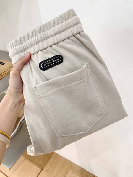2026年10月27日入荷秋冬新作Pradaスラックス高級品...