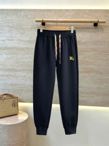 2026年10月27日入荷秋冬新作Burberryスラックス...