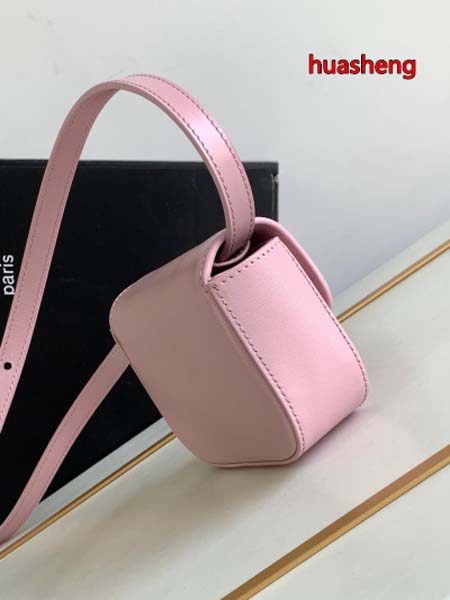 2023年4月原版復刻新作入荷 CELINE バッグ huasheng工場11*8*4cm