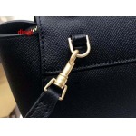 2023年4月原版復刻新作入荷 CELINE バッグ dingji工場21 X 16 X 8cm