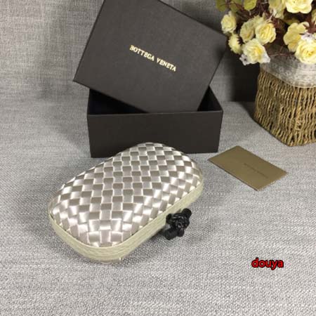 2024年原版復刻新作入荷 Bottega Veneta バッグ dy工場 size:16.5cm*10.5cm*6cm