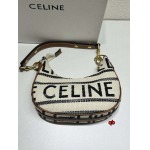 2024年秋冬1月4日人気新品入荷CELINE バッグqb工場24*13cm