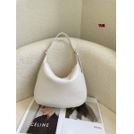 2024年3月27日人気新作入荷 CELINE ブランドバッグ yue工場30 x28.5x8