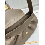 2024年6月5日人気新作入荷CELINE バッグqb工場28*16*7cm