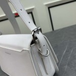 2024年6月5日人気新作入荷GIVENCHY バッグqb工場23*14*8CM