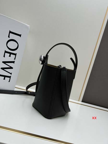 2024年8月1日新品入荷LOEWE バッグ XX工場 SIZE:16-16-19.5cm