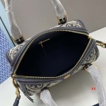 2024年8月1日新品入荷 TORY BURCH ブランドバッグ XX工場SIZE:25-18-16